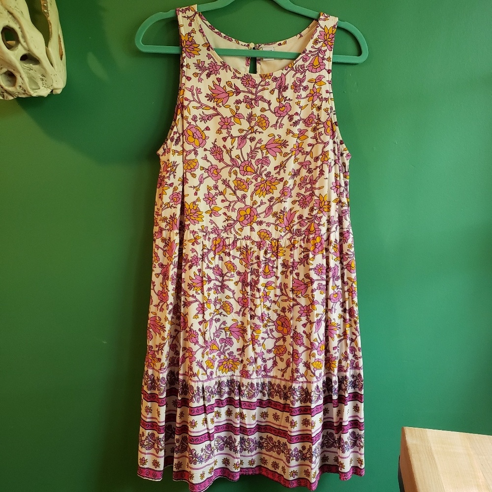 Floral printed fit and flare dress - Picture 6 of 9